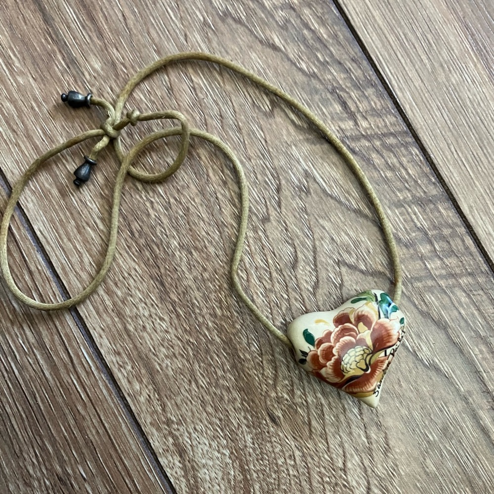 Vintage Sandra Pailet Painted Porcelain Heart Shaped Necklace